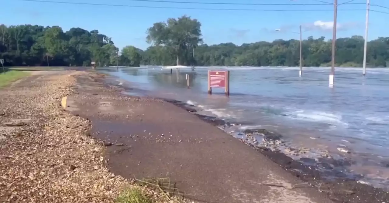 U.S. plans to award $221 mln to address Mississippi flooding risks