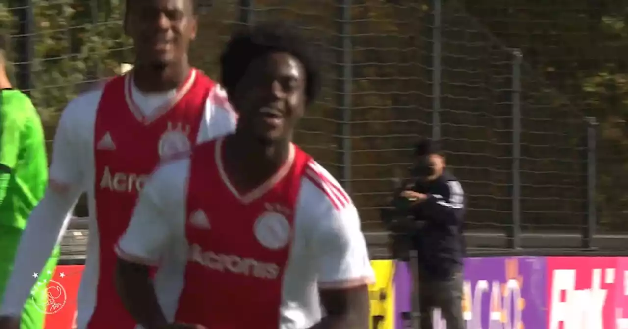 Ajax O18 laat zien hoe het moet met mooie teamgoal tegen Napoli