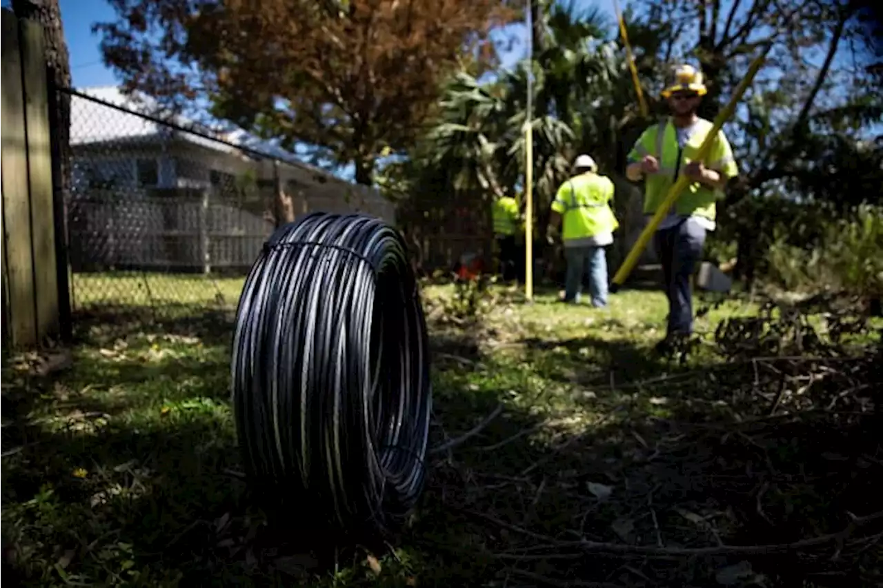 In Ian's wake, Florida residents endure slow wait for power