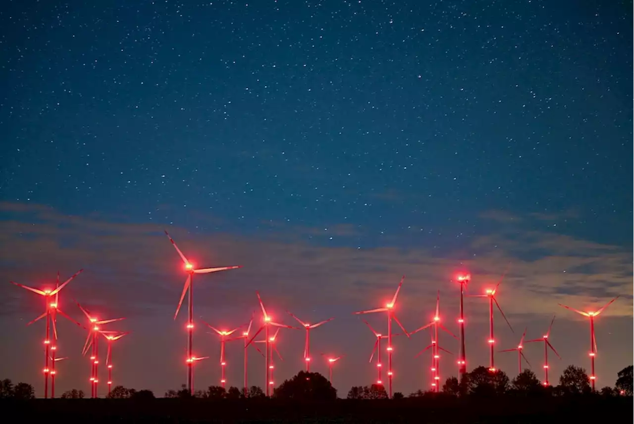 Sternenhimmel über Berlin: Farbenpracht in der Nacht