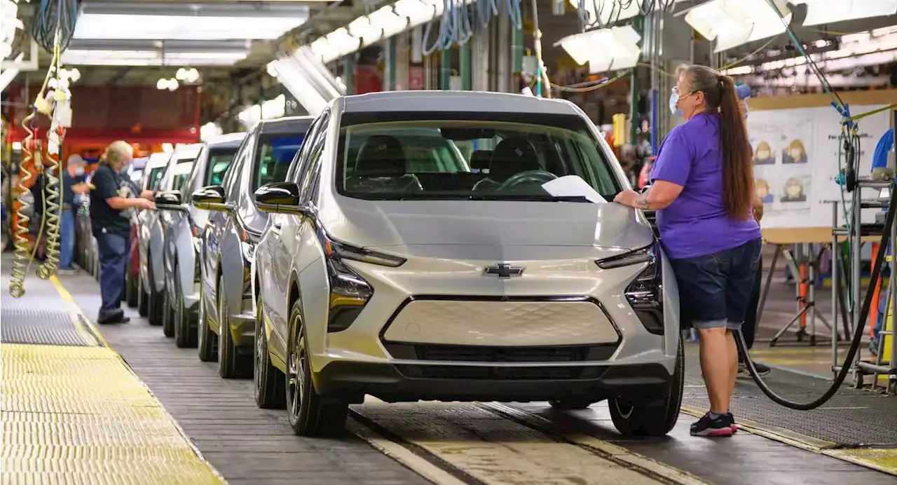 Chevrolet To Boost Bolt Production After Price Cuts Drive Demand | Carscoops