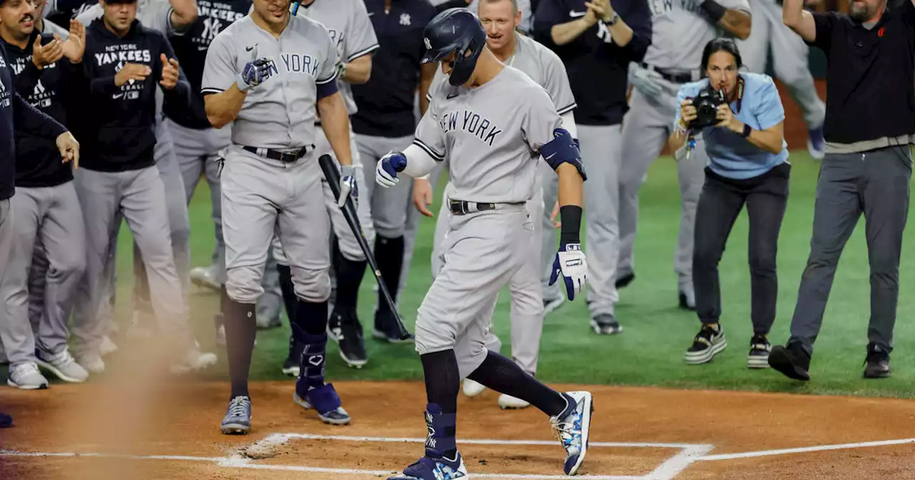 Judge hits 62nd HR, Cole Ks record as Yankees split in Texas