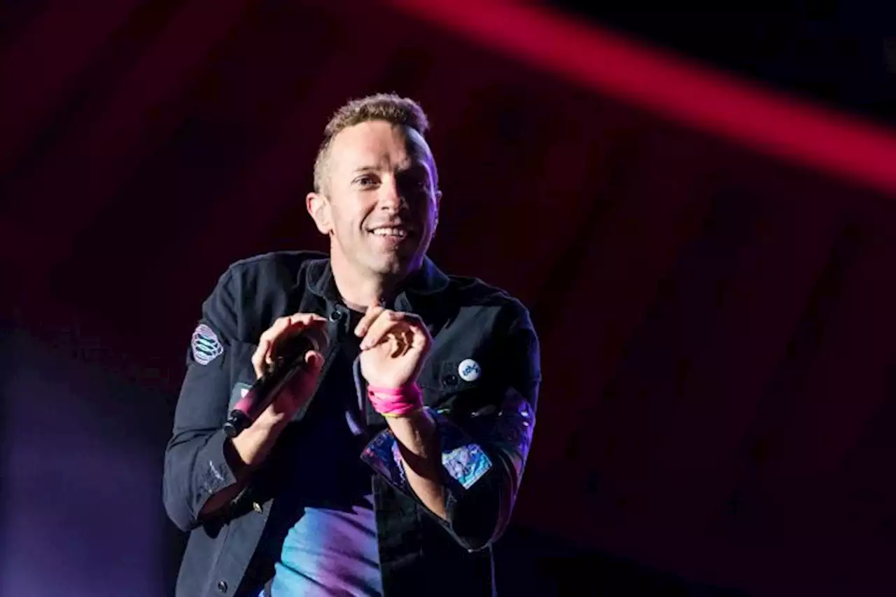 Chris Martin Suffers ‘Serious Lung Infection,’ Coldplay Postpones Tour Dates In Brazil