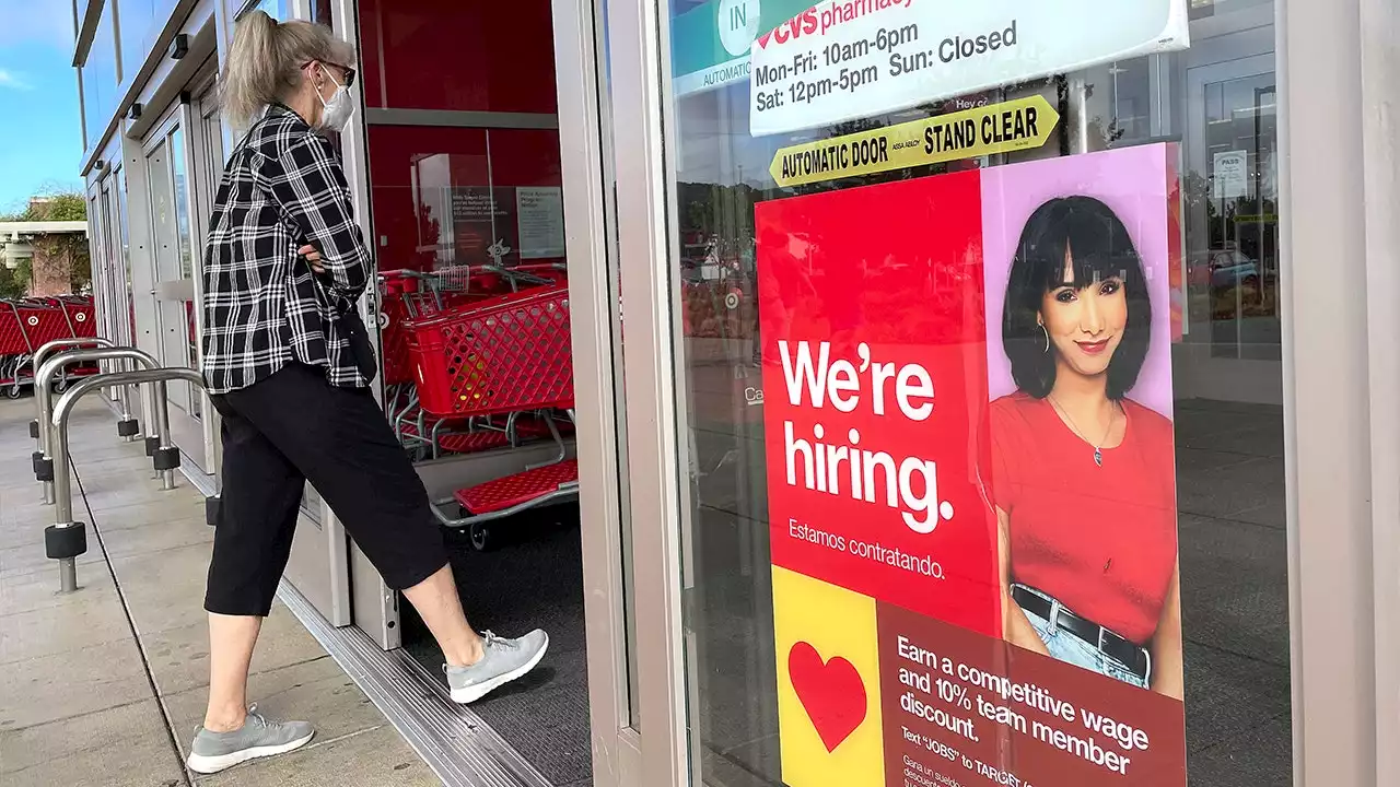 Job openings unexpectedly plunge in August to lowest level since June 2021