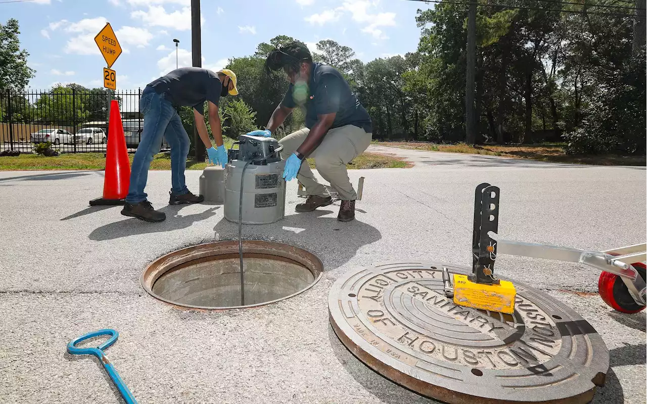 Houston's COVID wastewater levels drop to lowest mark in 6 months, putting BA.5 wave in rear view