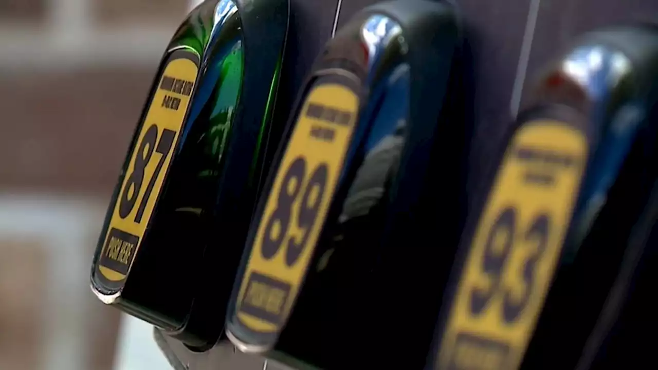 Gas prices continue to climb in Washington