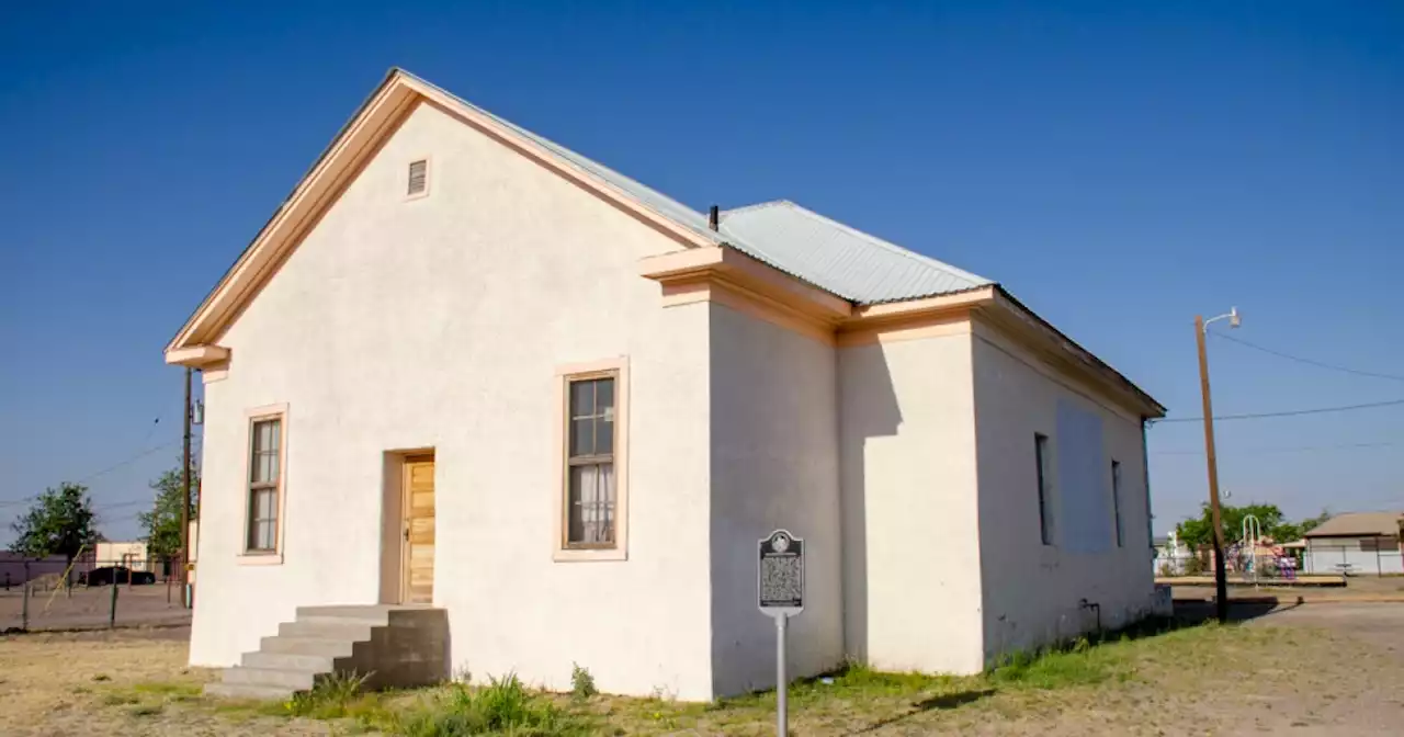 Hispanic students were once segregated at this school. Now it will be a historic site