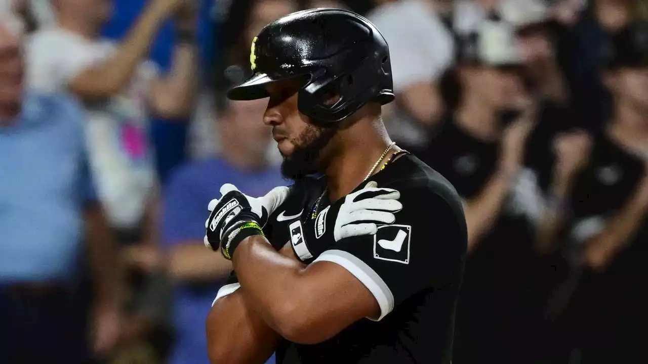 José Abreu's Future With White Sox Murky Entering Offseason