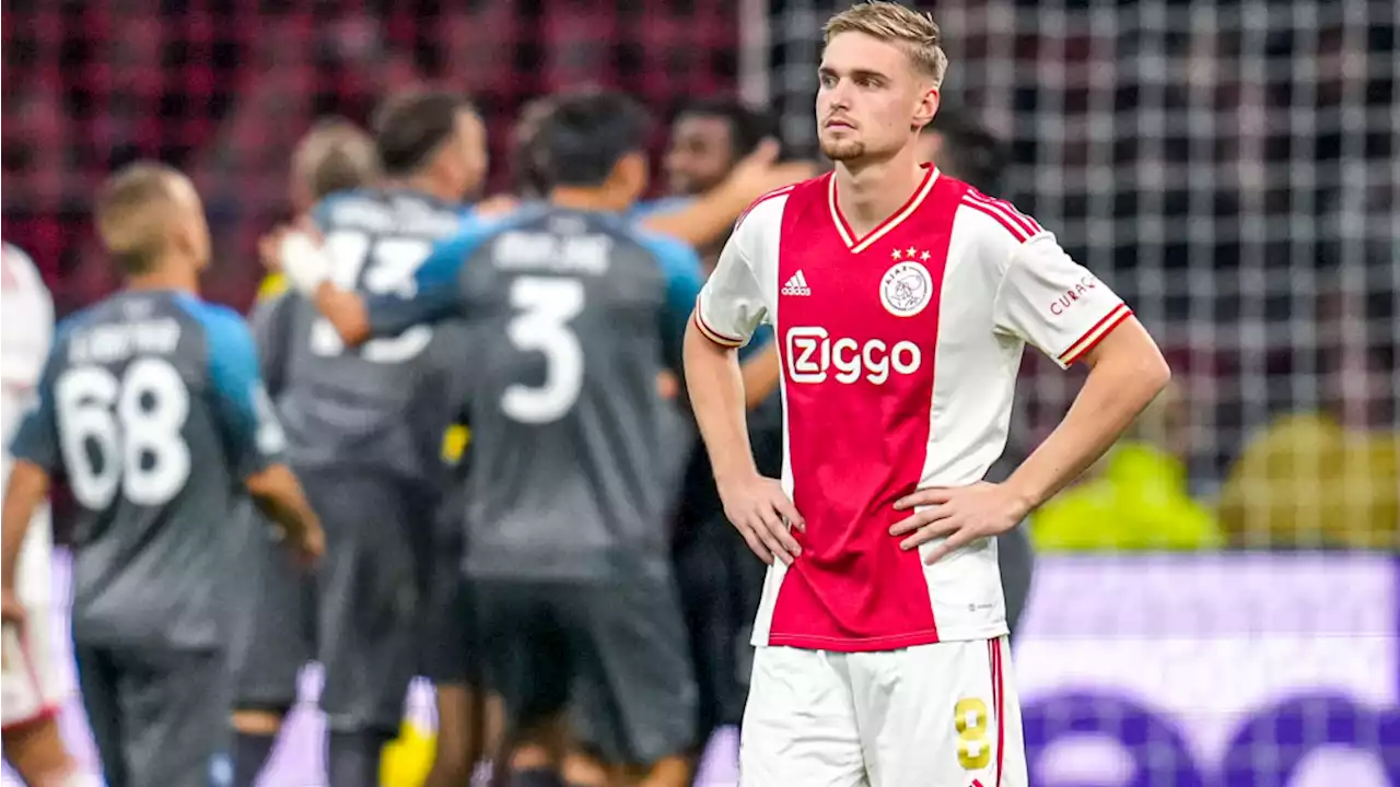 Machteloos Ajax kan overwinteren in de Champions League vergeten na historische nederlaag tegen Napoli