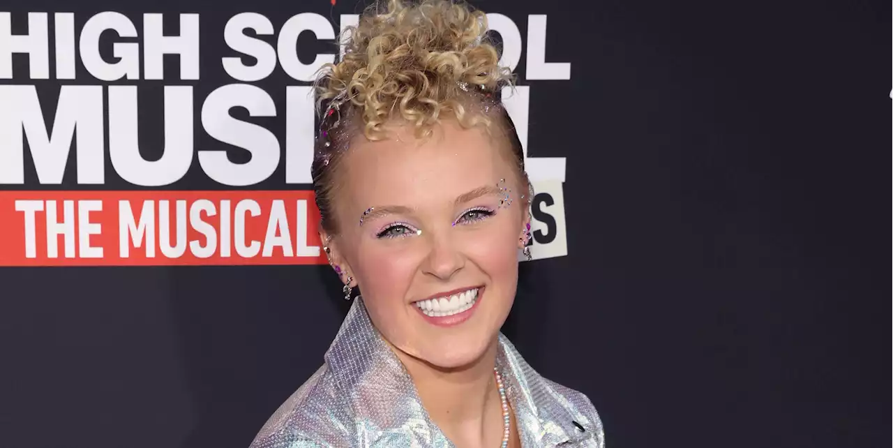 JoJo Siwa Reveals How She Knew She Was Gay in Viral TikTok Trend