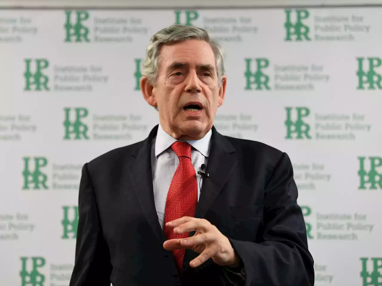 Gordon Brown warns of ‘national uprising’ if benefits rise falls short