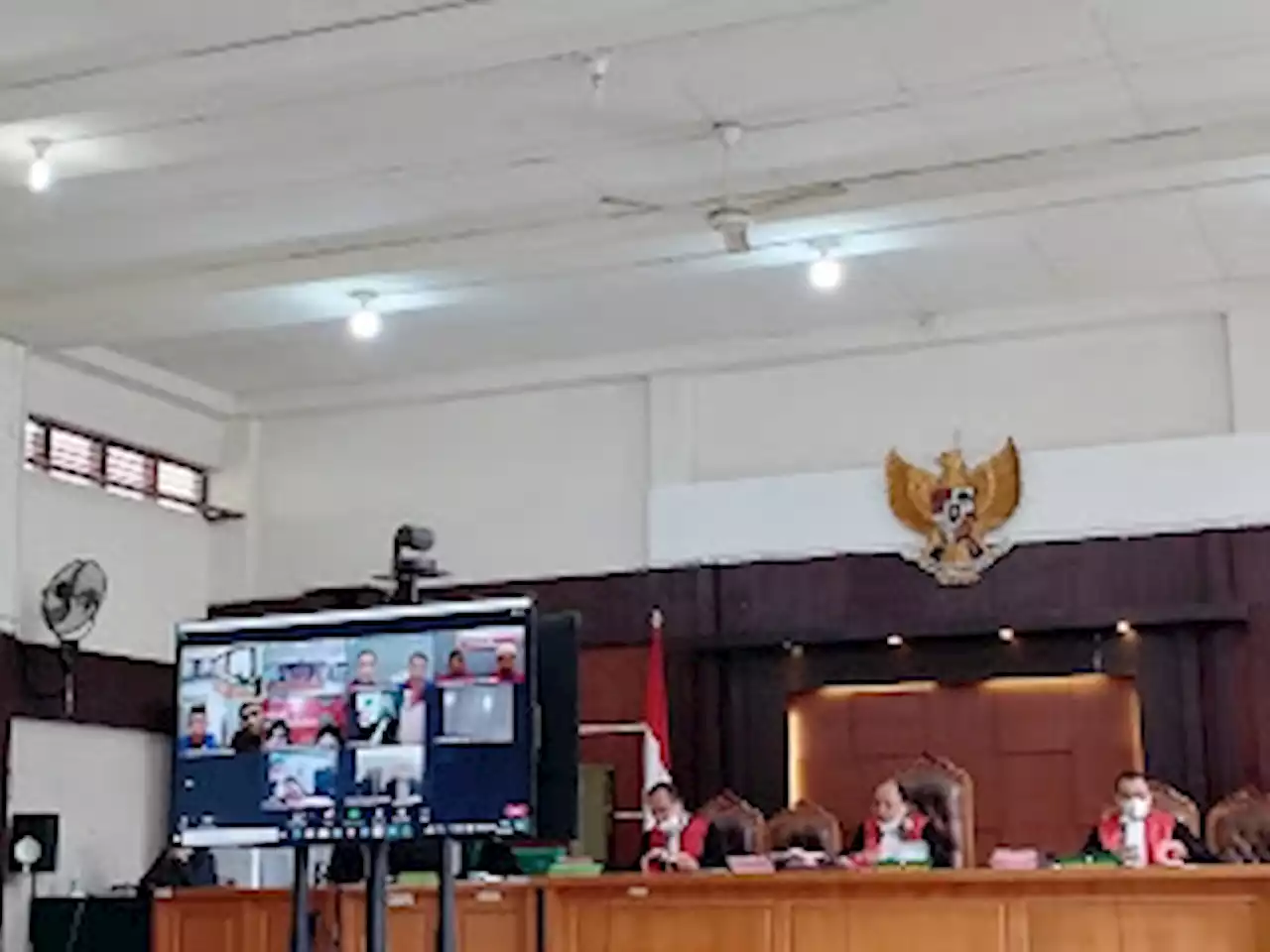 8 Komisioner Bawaslu Muratara Dituntut Pidana 6 hingga 8 Tahun Penjara