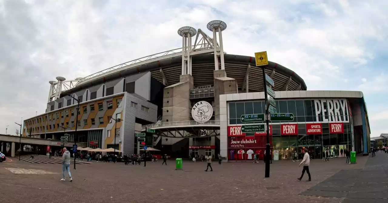 Ruim honderd supporters van Napoli op station aangehouden na wedstrijd tegen Ajax