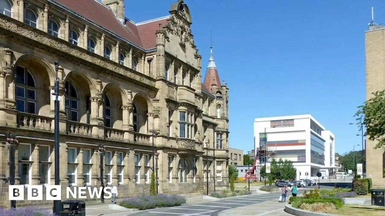 Wakefield Council to close HQ to combat rising energy costs