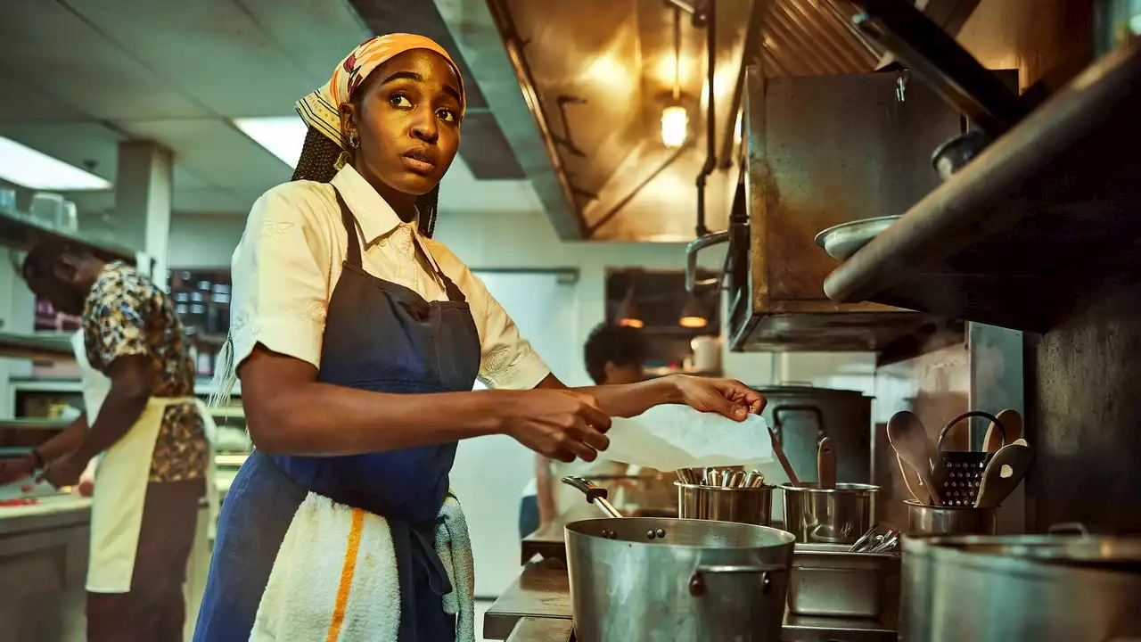 Why Hollywood Is Saying “Yes, Chef” To The Bear’s Ayo Edebiri