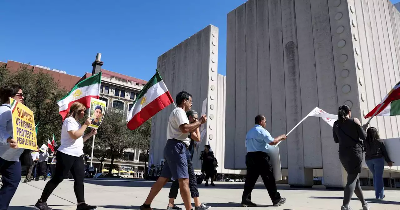 Echoing a message from across the world, North Texas protesters call for a free Iran