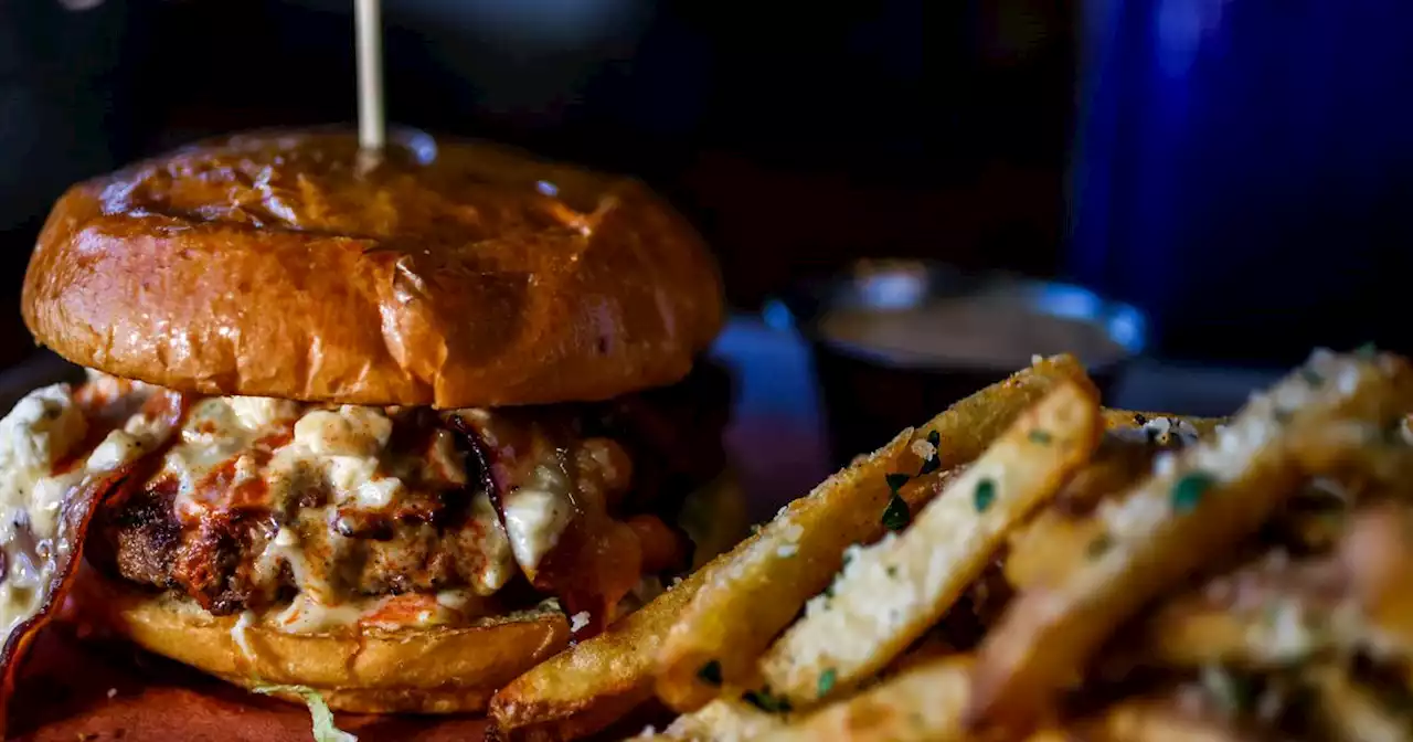 Texas-sized burger joint now open in The Colony