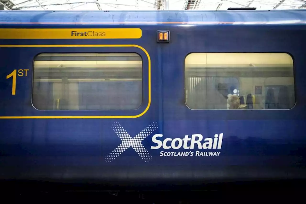 Major Glasgow station unable to open after train staff's CAR breaks down