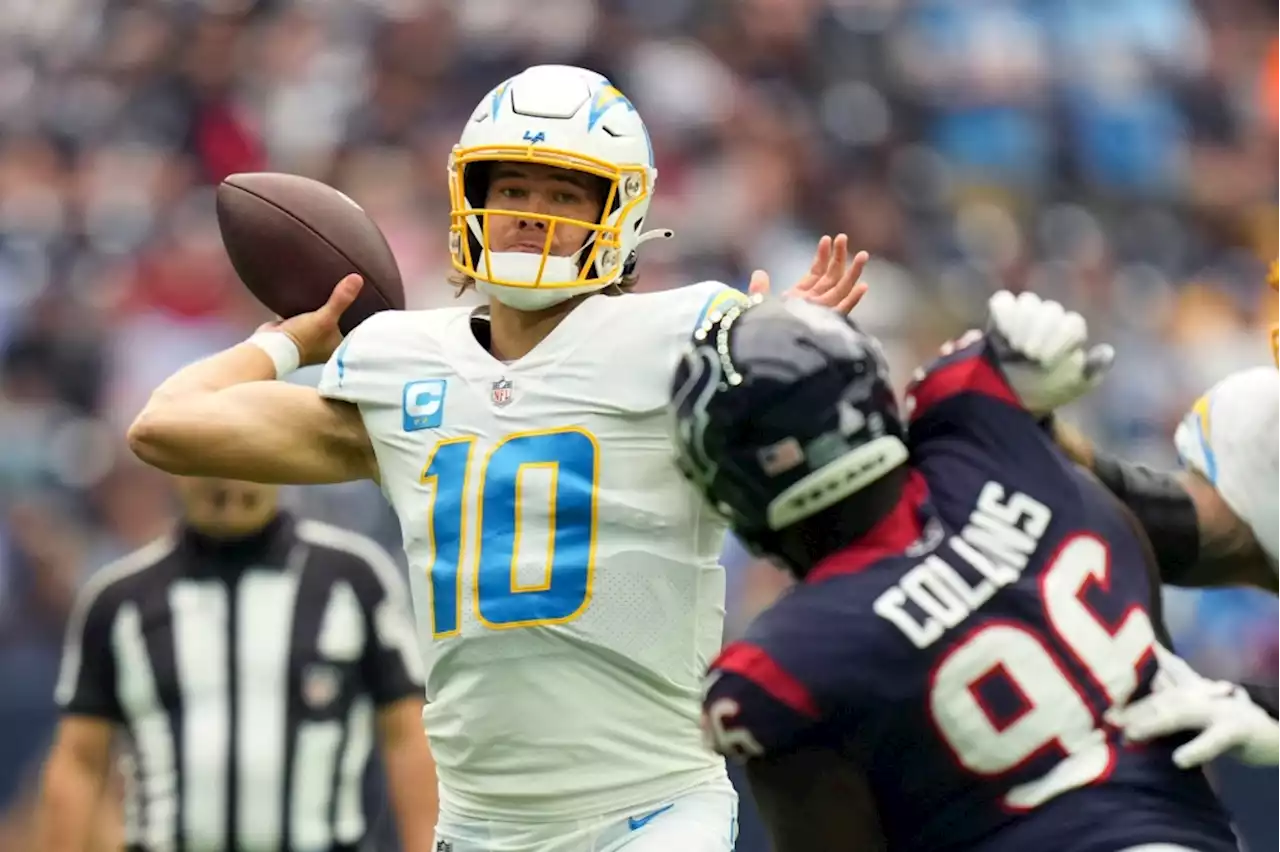 Chargers’ passing game clicking despite injuries to Justin Herbert, Keenan Allen