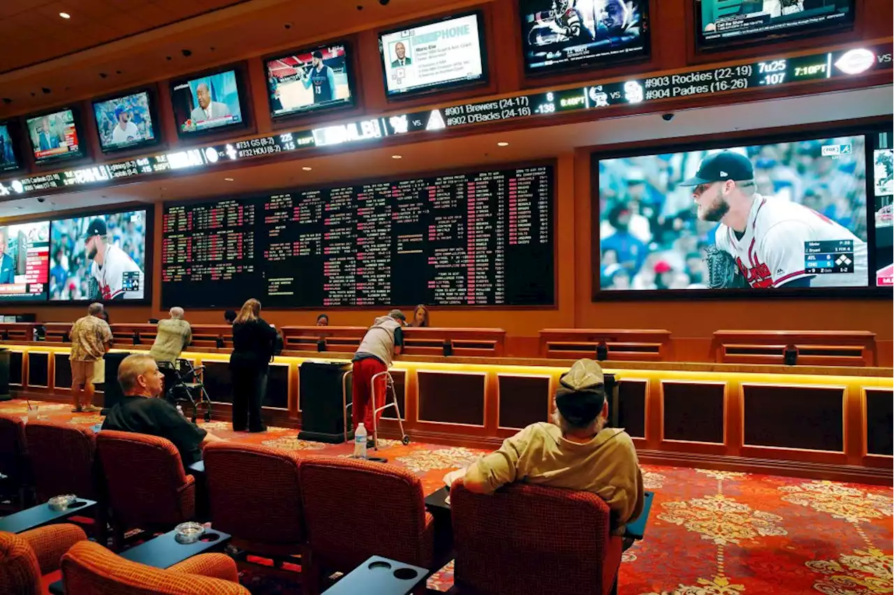 Dueling sports betting measures in ‘uphill climb’ ahead of Election Day, poll finds