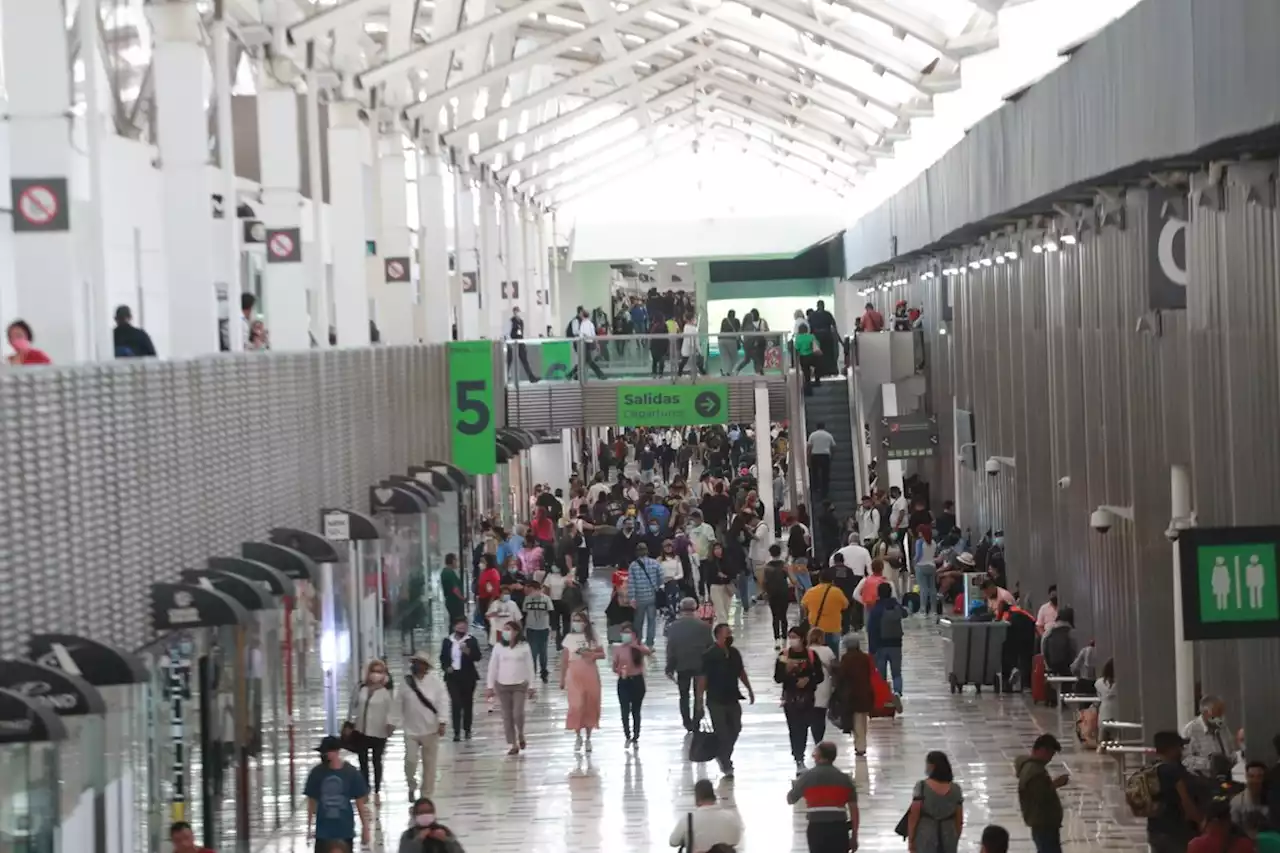 La Jornada: Denuncias contra aerolíneas, a punto de superar las registradas en 2021