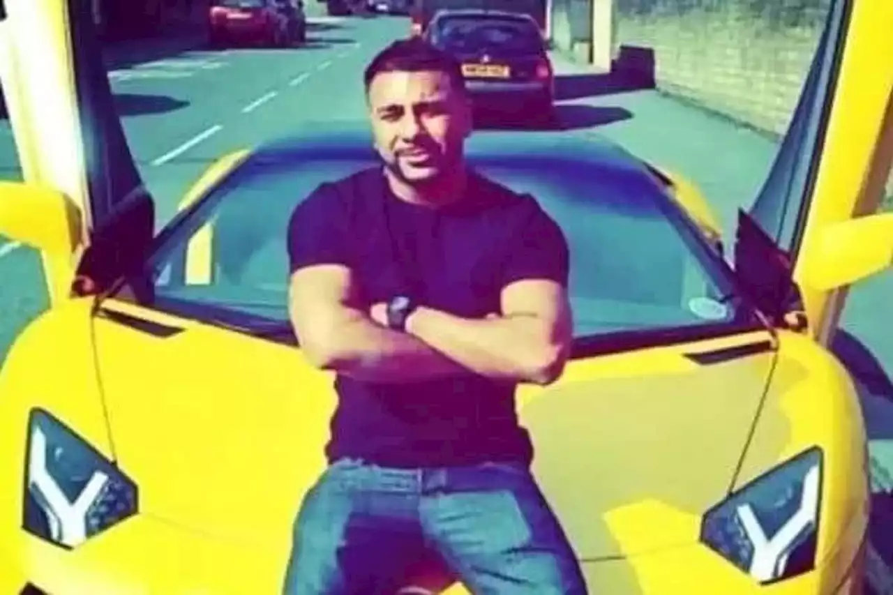 Police officer’s account of M62 motorway shooting under scrutiny in Yassar Yaqub inquest