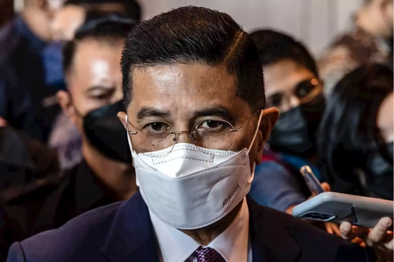 Azmin Ali urges delay to Parliament dissolution for after-effects of CPTPP to take hold