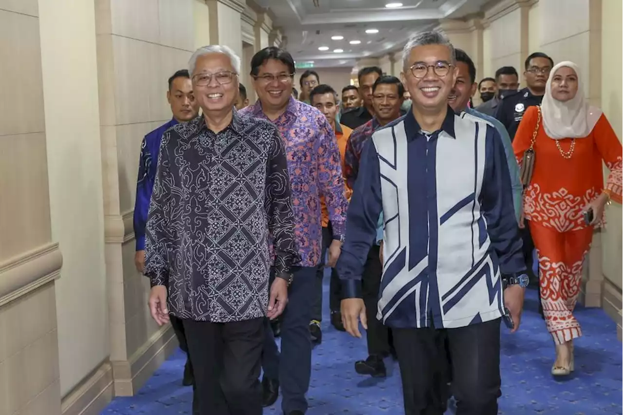 PM Ismail Sabri conducts final checks on Budget 2023