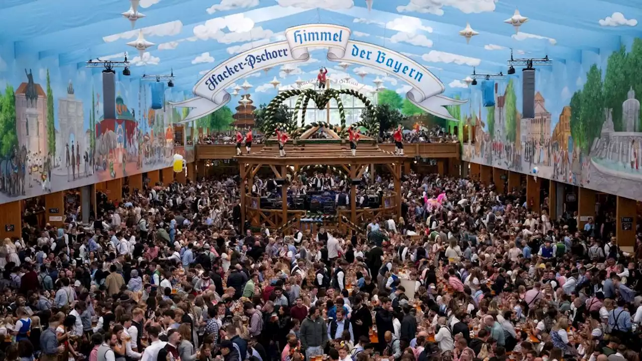 Die Wiesn-Welle rollt: Inzidenz in mehreren Landkreisen in Bayern über 1000