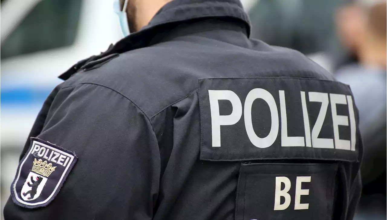 Ermittlungen nach rassistischen Beleidigungen bei Berliner Polizei - B.Z. – Die Stimme Berlins