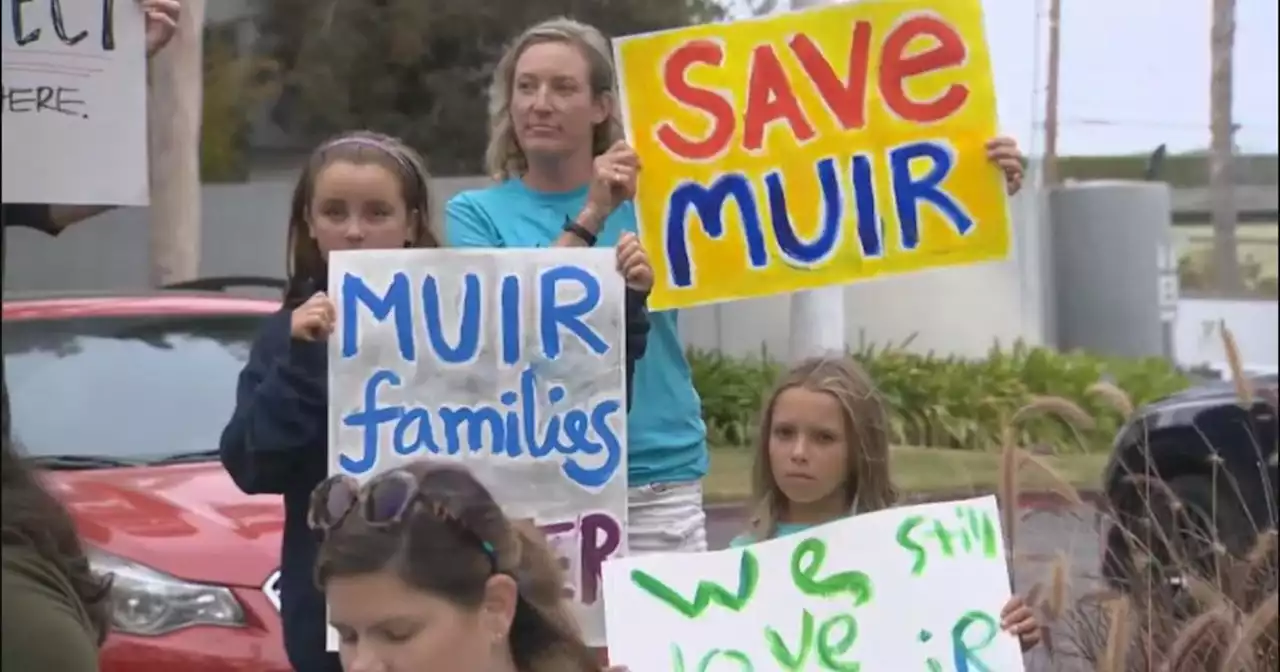 District closes Santa Monica school because of mold and termites