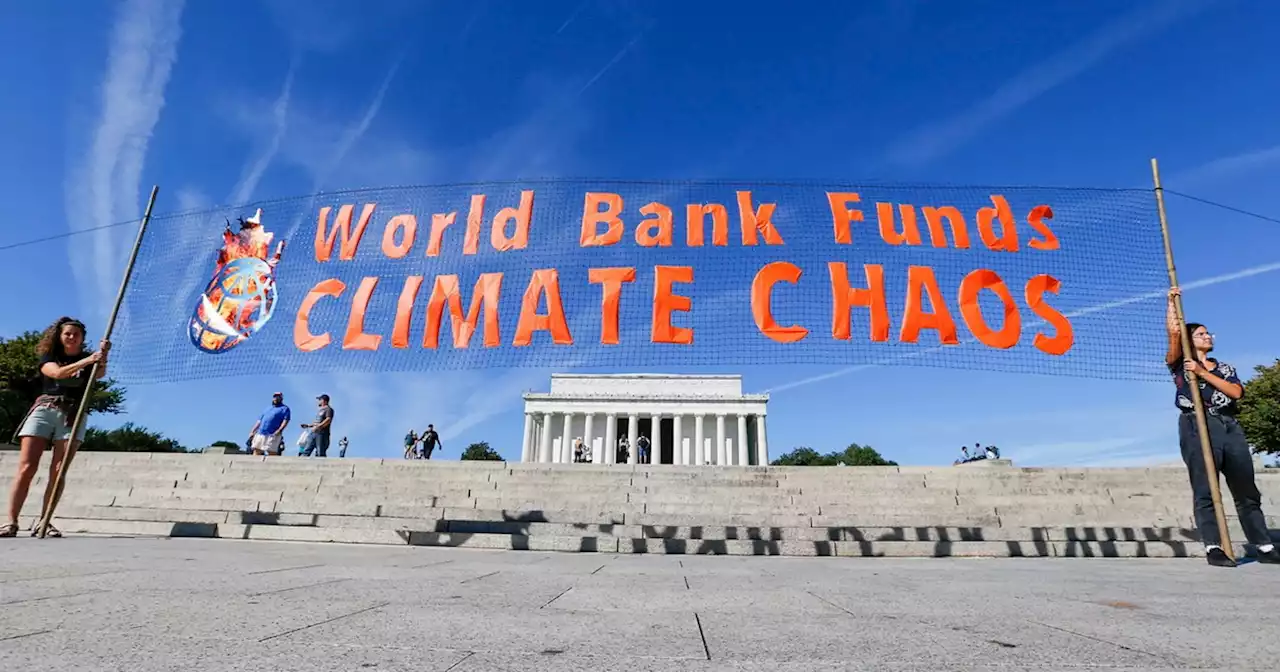 After Dumping $15 Billion Into Fossil Fuels, World Bank Urged to Stop 'Investing in Climate Disaster'