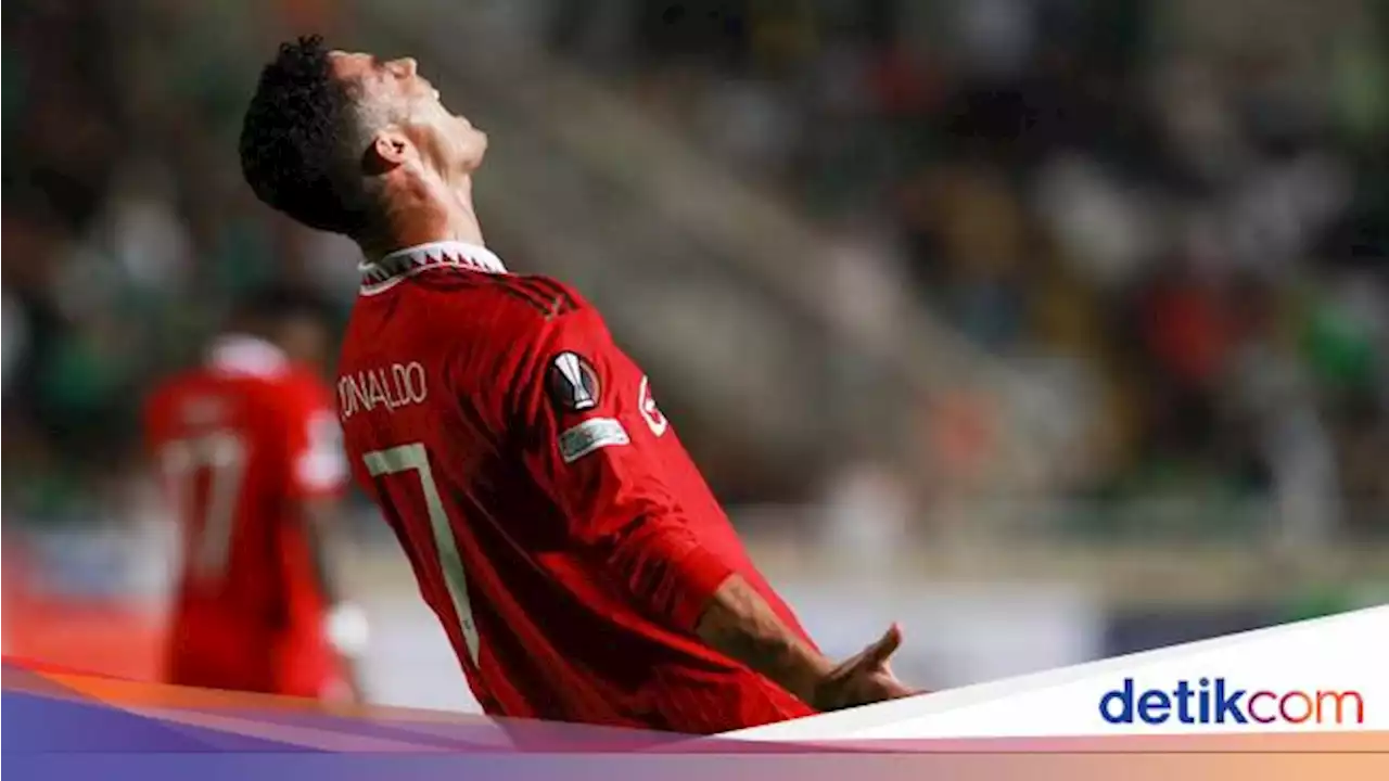 Ronaldo Buang Peluang, Masih Mentok di 699, Kesalnya kayak Begini