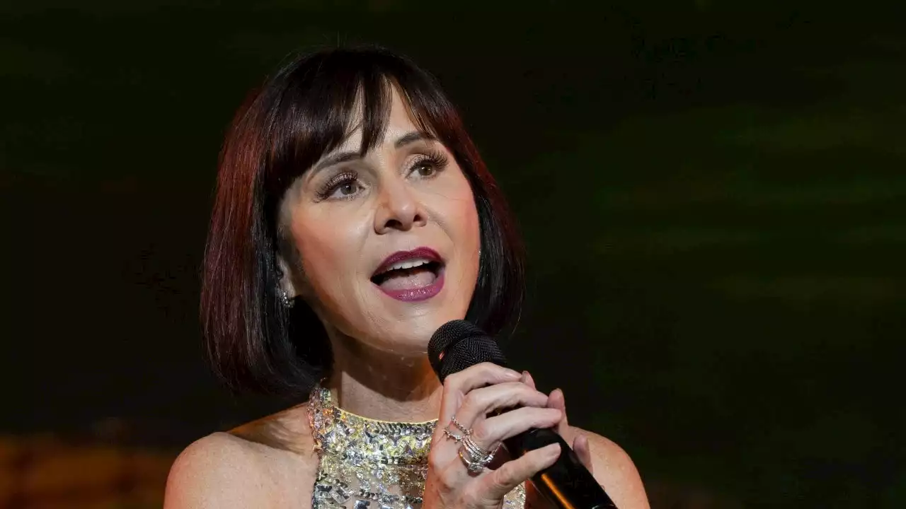 Broadway Star Star Susan Egan Reveals Bell's Palsy Diagnosis