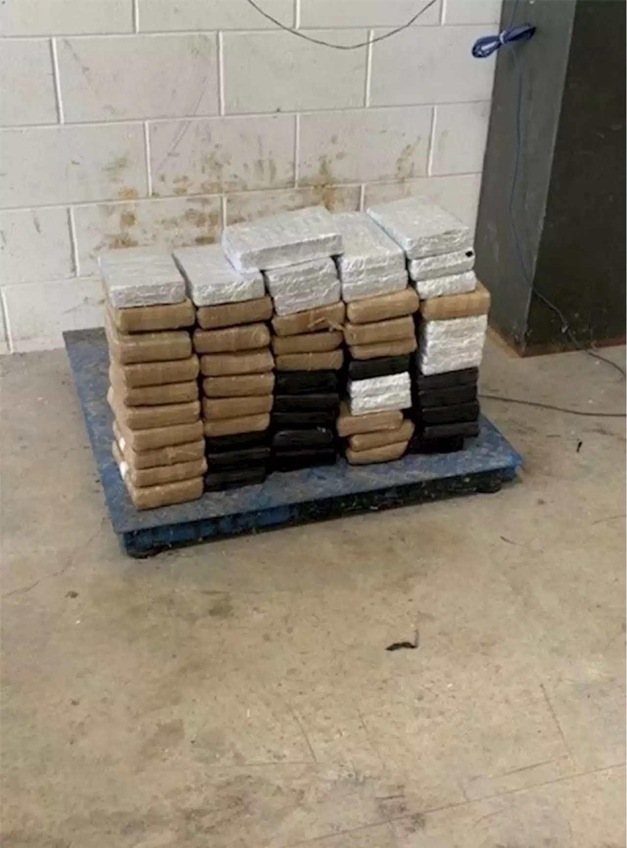 Texas authorities announce major cocaine bust during traffic stop