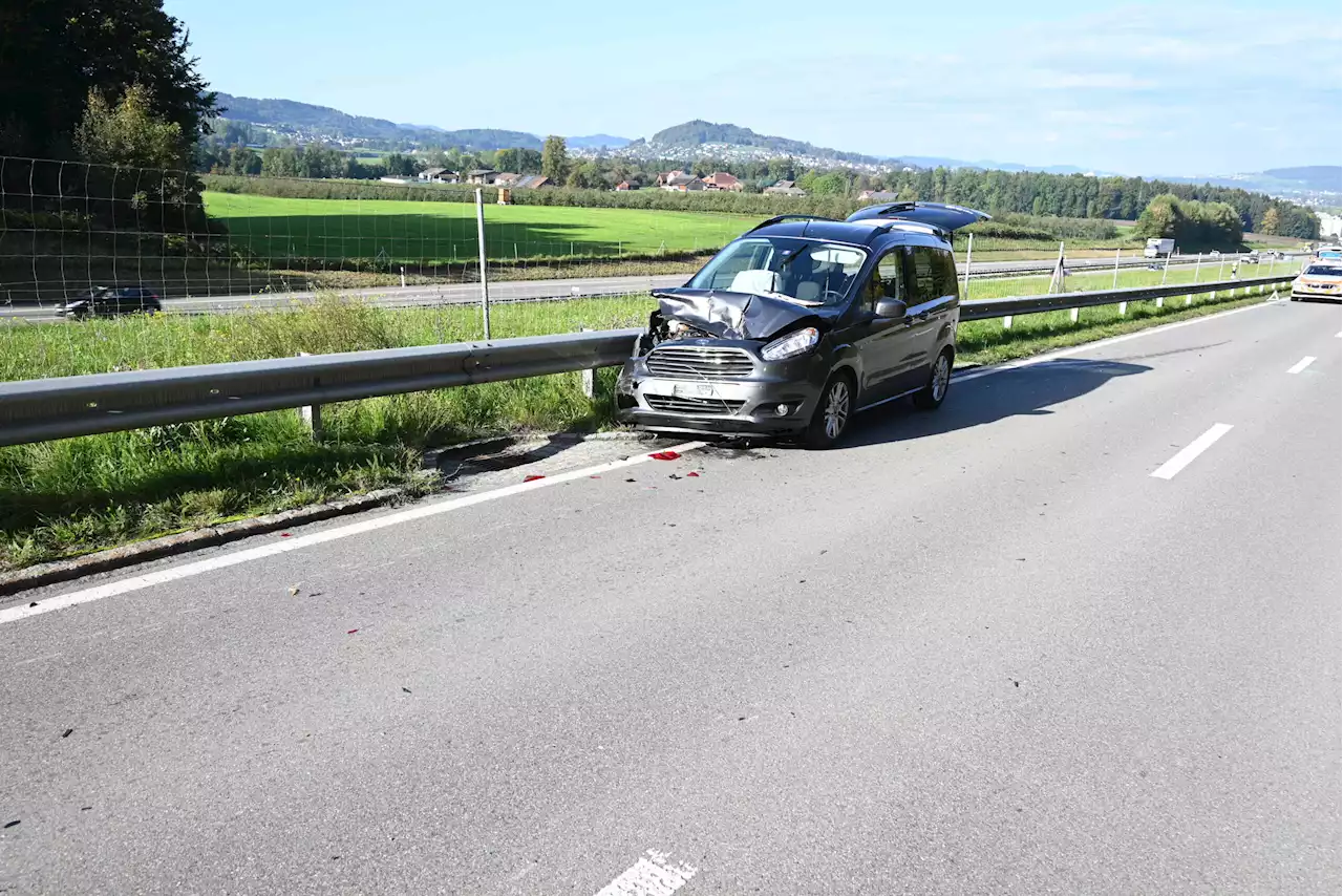 Oberbüren SG: Auffahrkollision mit zwei Autos und einem E-Bike – ein Verletzter