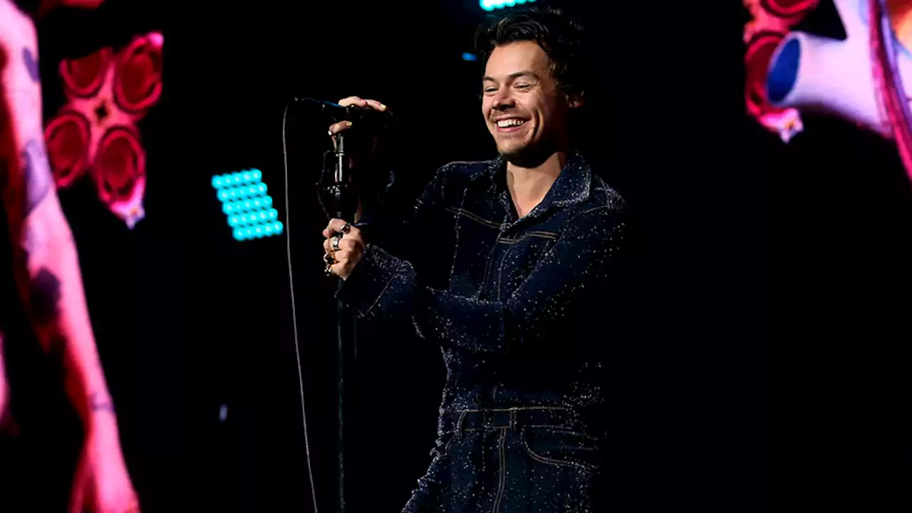 Harry Styles Just Postponed His Chicago Show—Here’s the New Date & How to Score Discounted Tickets