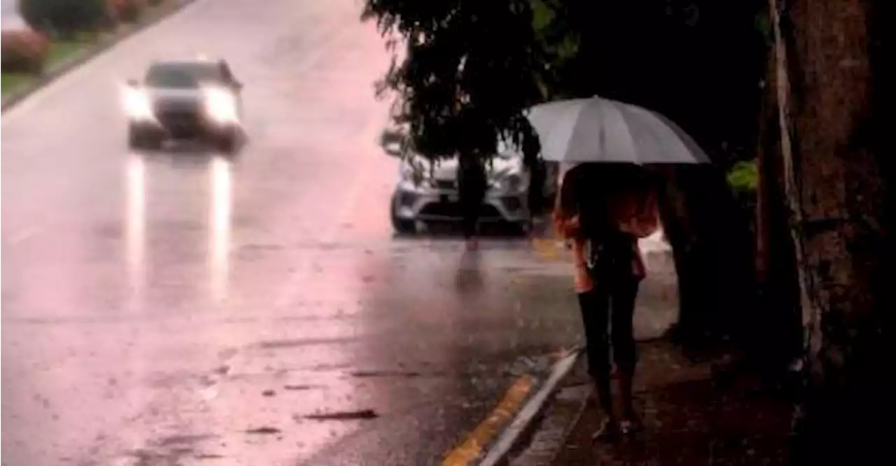 Heavy rain, thunderstorms in Selangor districts, Klang Valley