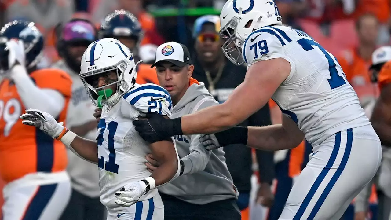 Indianapolis Colts RB Nyheim Hines leaves TNF game vs. Denver Broncos with head injury