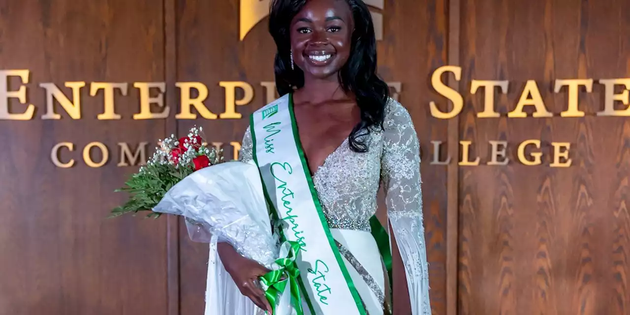 2022-2023 Miss ESCC crowned