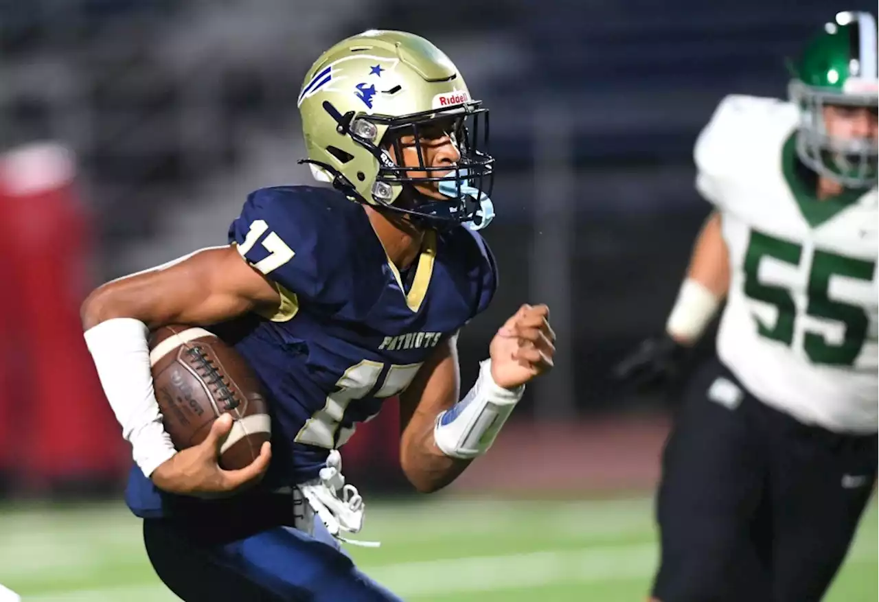 Birmingham Charter football edges Granada Hills in comeback victory