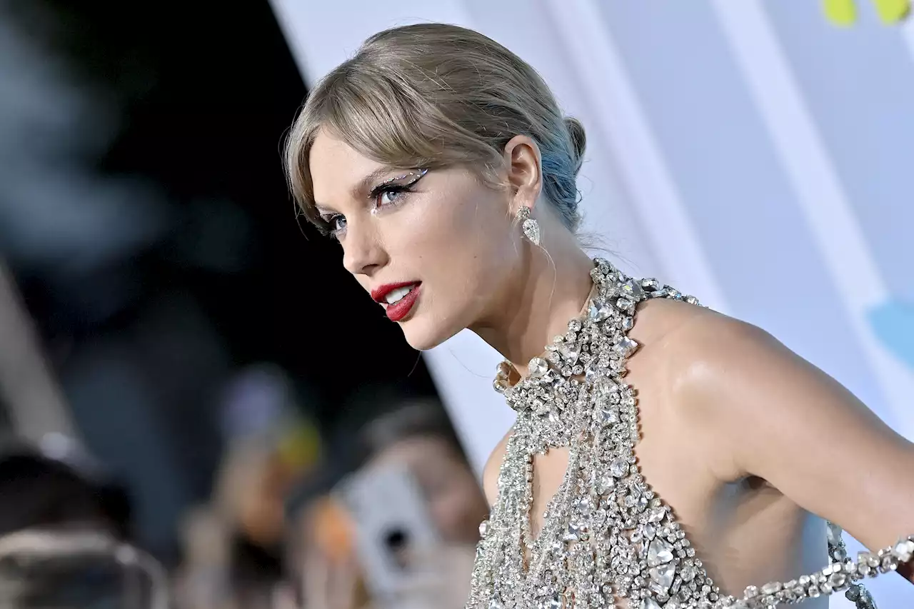 Taylor Swift's ‘Midnights' Album Features Lana Del Ray Collab: See the Complete Track List