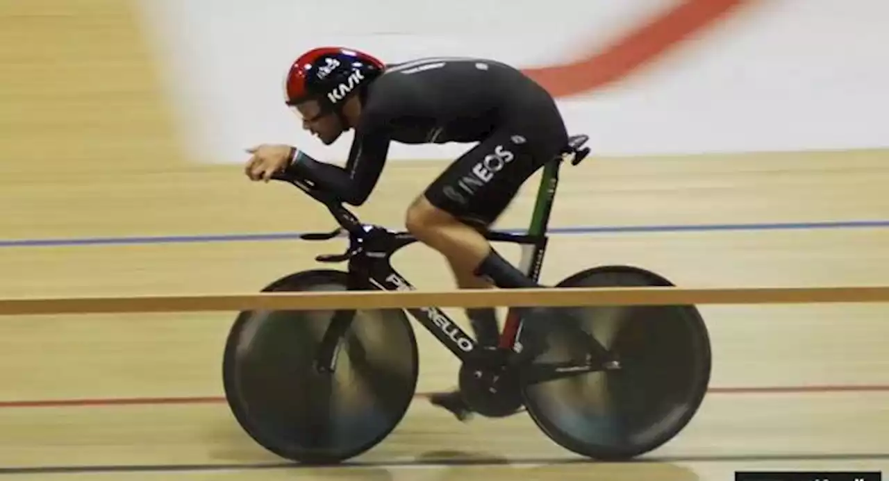 Filippo Ganna roars to spectacular new, unified UCI Hour Record of 56.792km