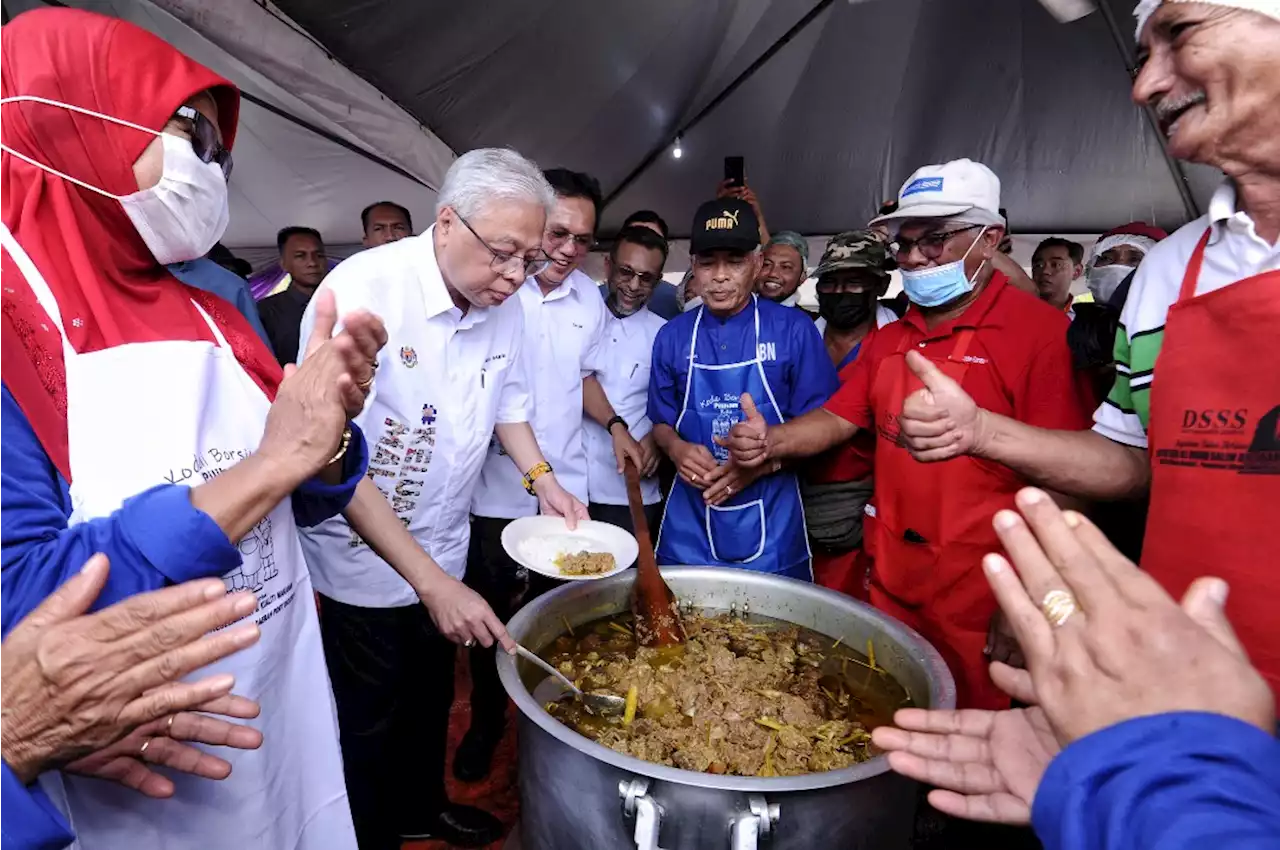 Pekebun kecil getah Felda turut terima BMT