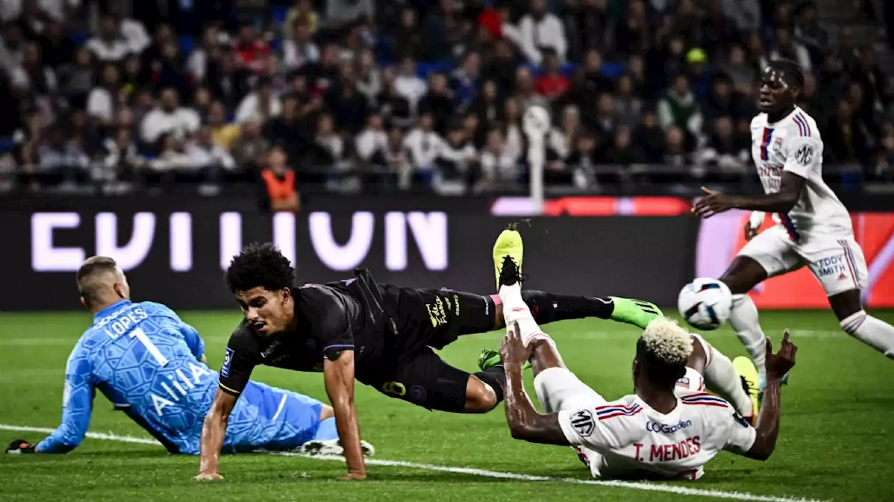 Assist Aboukhlal zorgt ervoor dat Bosz verder onder druk komt te staan