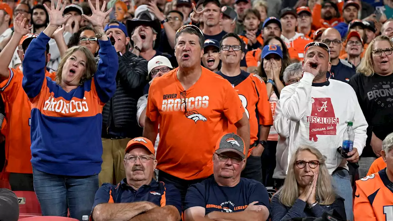 Local Denver station apologizes to viewers after brutal Broncos-Colts game: 'It burns the retinas'