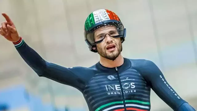 Filippo Ganna roars to spectacular new UCI Hour Record of 56.792km