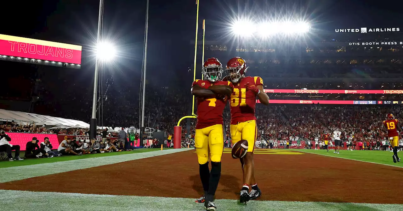 No. 6 USC defense clamps down, beats Washington State 30-14