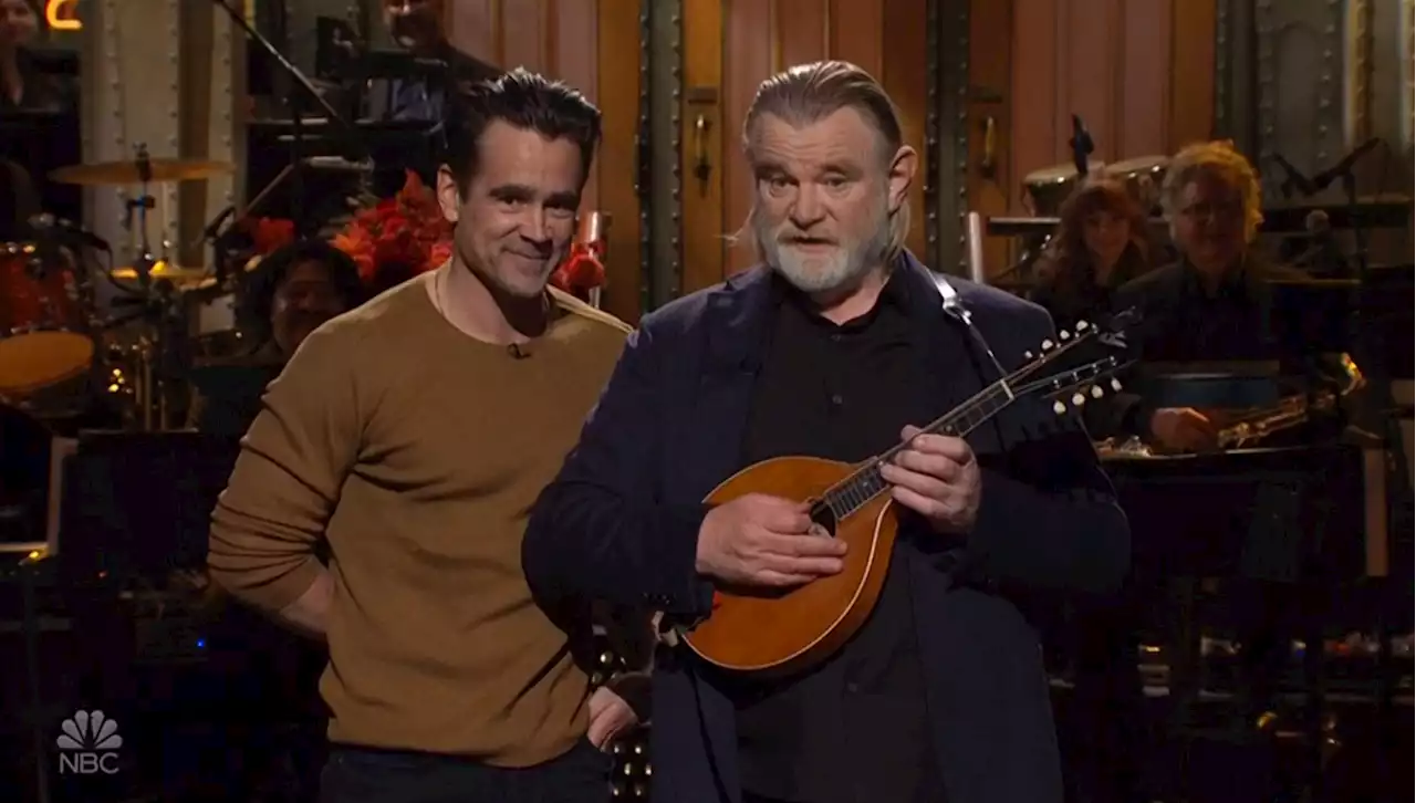 Saturday Night Live: Colin Farrell Makes Surprise Appearance