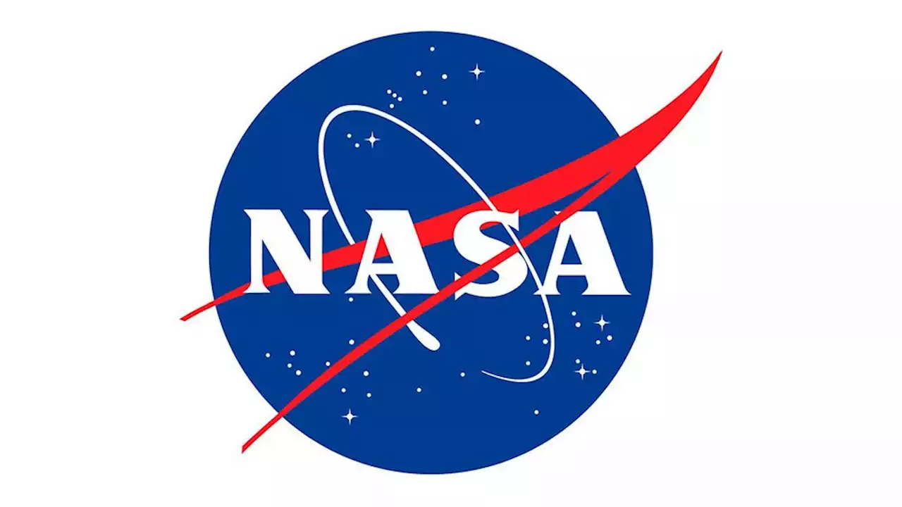 Twitter mocks SpaceX's wonky NASA logo with own homemade attempts